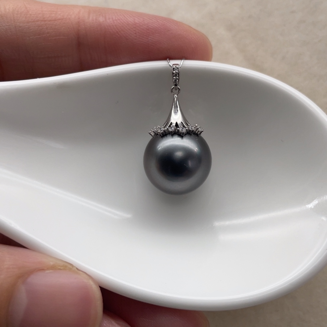 18K金镶嵌颈饰海水珍珠12.5mm