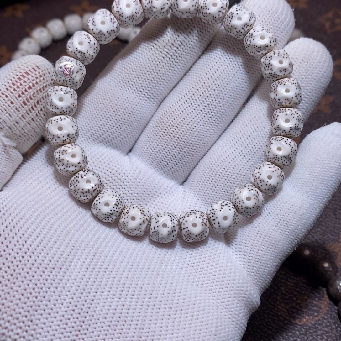 吊坠星月菩提原白无相