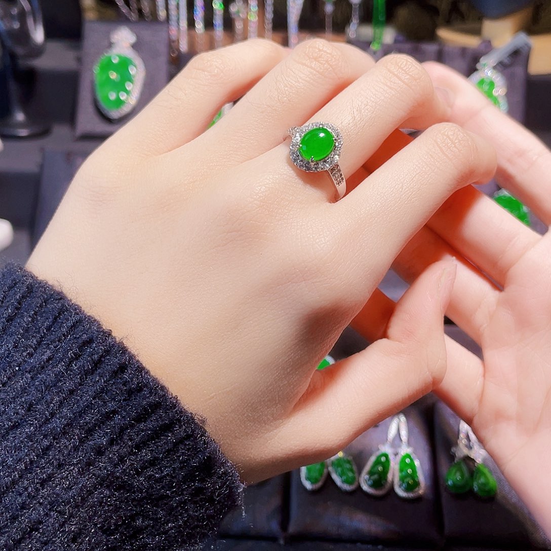 媛****翡翠银S925镶嵌戒指