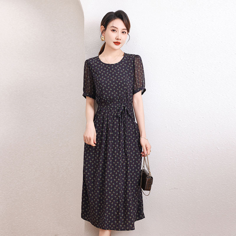 [敏洋纯]字母印花桑蚕丝连衣裙24X536