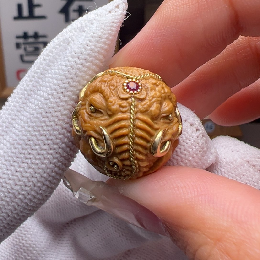 文玩核桃把件镶嵌款象神18➕尺寸全品有正常封口线