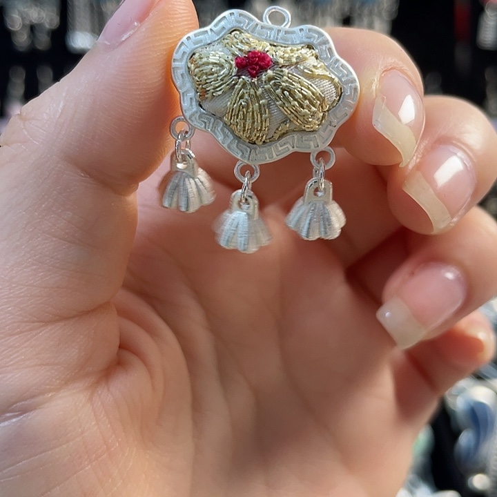 织绣非遗刺绣饰品