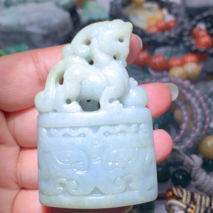 翡翠颈饰未镶嵌保真天然A货翡翠