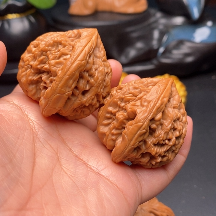 把件文玩核桃虎头王43尺