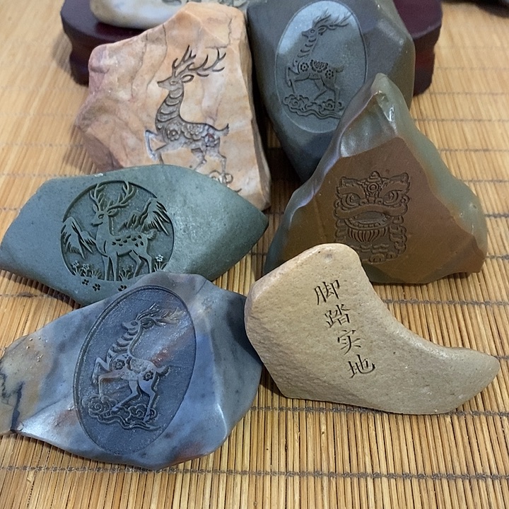 原***人原石雕刻工艺品手把摆件