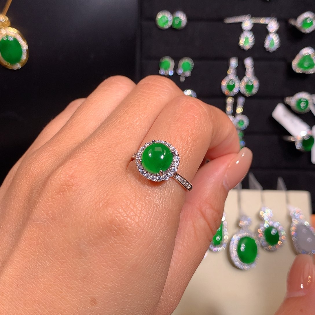 翡翠戒指银S925镶嵌多样性
