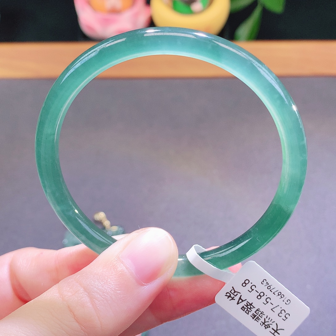 翡翠未镶嵌手镯天然翡翠