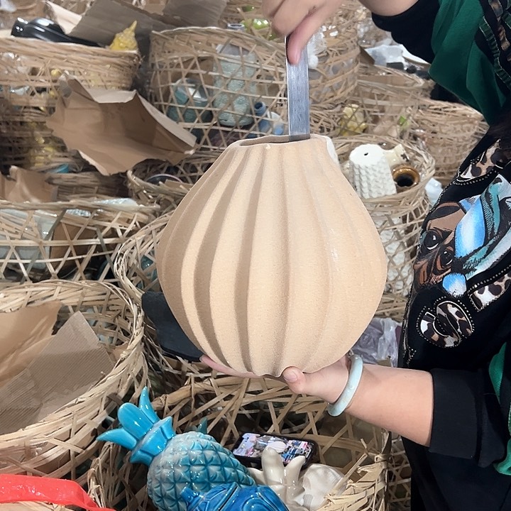 瓶高度25厘米口径7厘米微瑕捡漏不建议水培