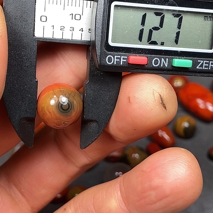 春***明南红玛瑙未镶嵌车挂