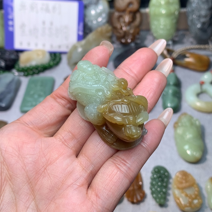 和田玉挂件未镶嵌