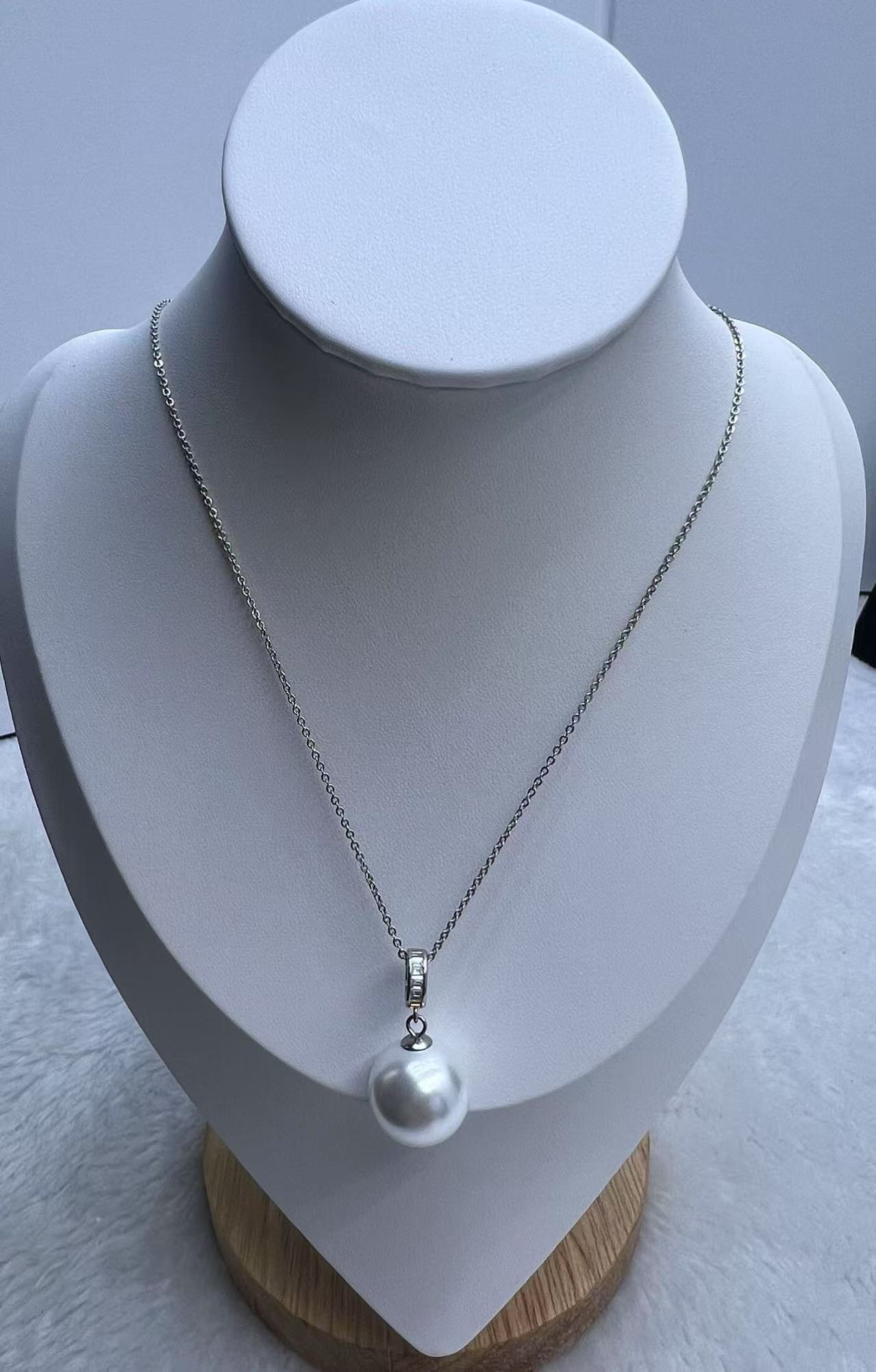 冷白吊坠时尚经典百搭正圆