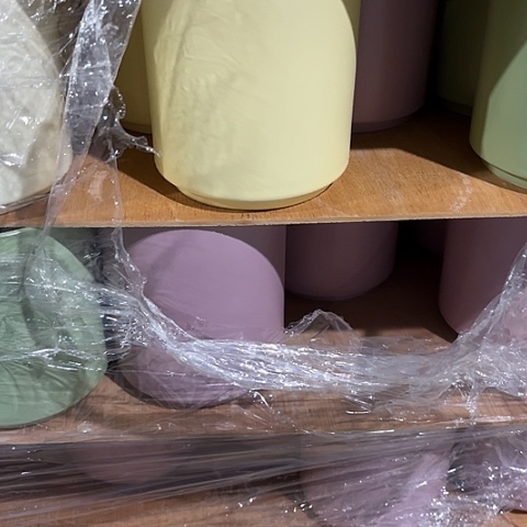 微瑕，不能明火，口径10高12默认发2个筷子筒无底座