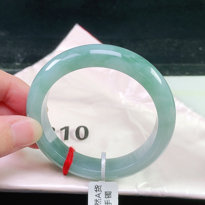 未镶嵌手镯翡翠810