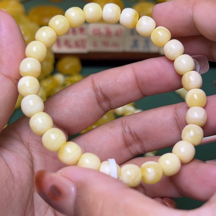 蜜蜡未镶嵌珠宝奇石