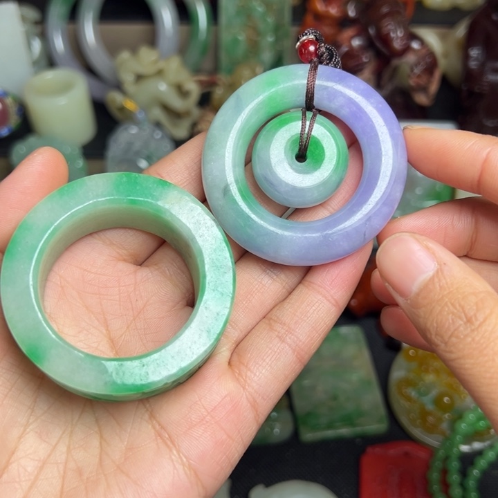 行***遠滴血莲花菩提吊坠