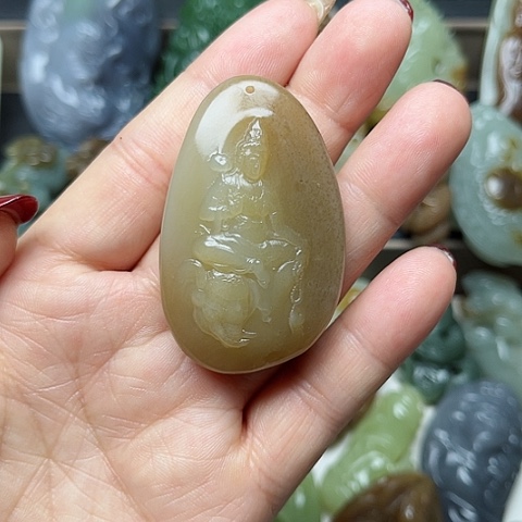 和田玉颈饰未镶嵌