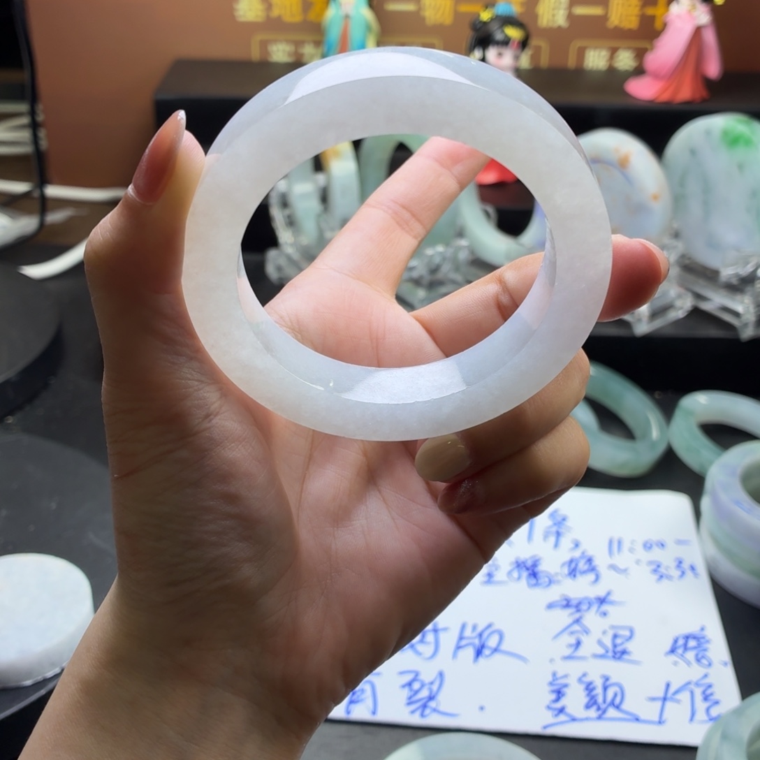泡***堂定制翡翠翡翠未镶嵌