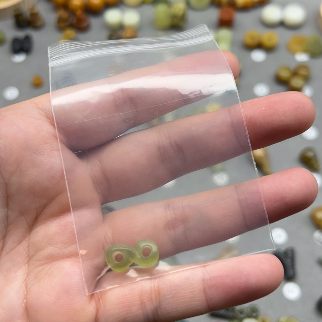 一***杨蛇纹石玉未镶嵌配珠
