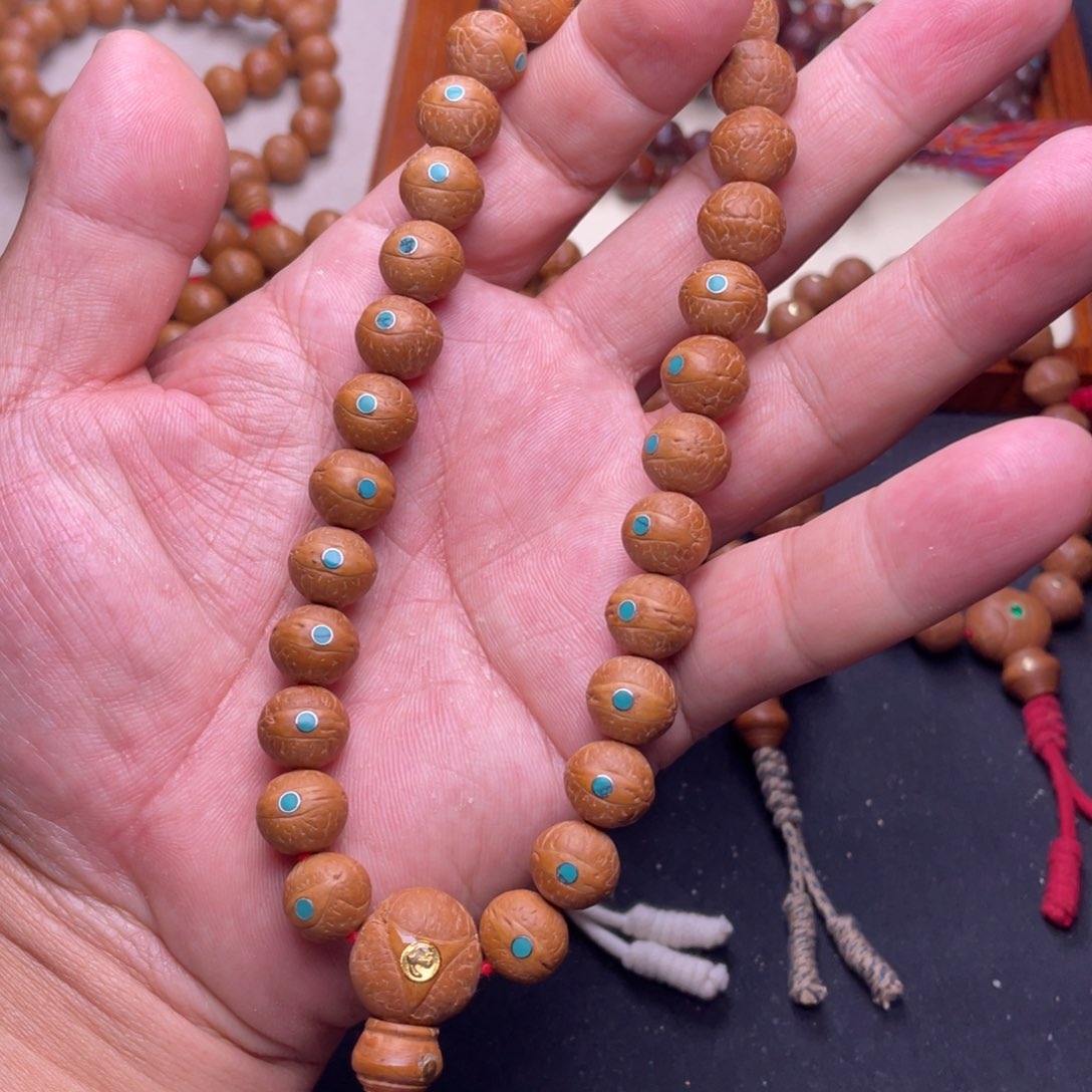 凤眼菩提吊坠是**呀凤眼