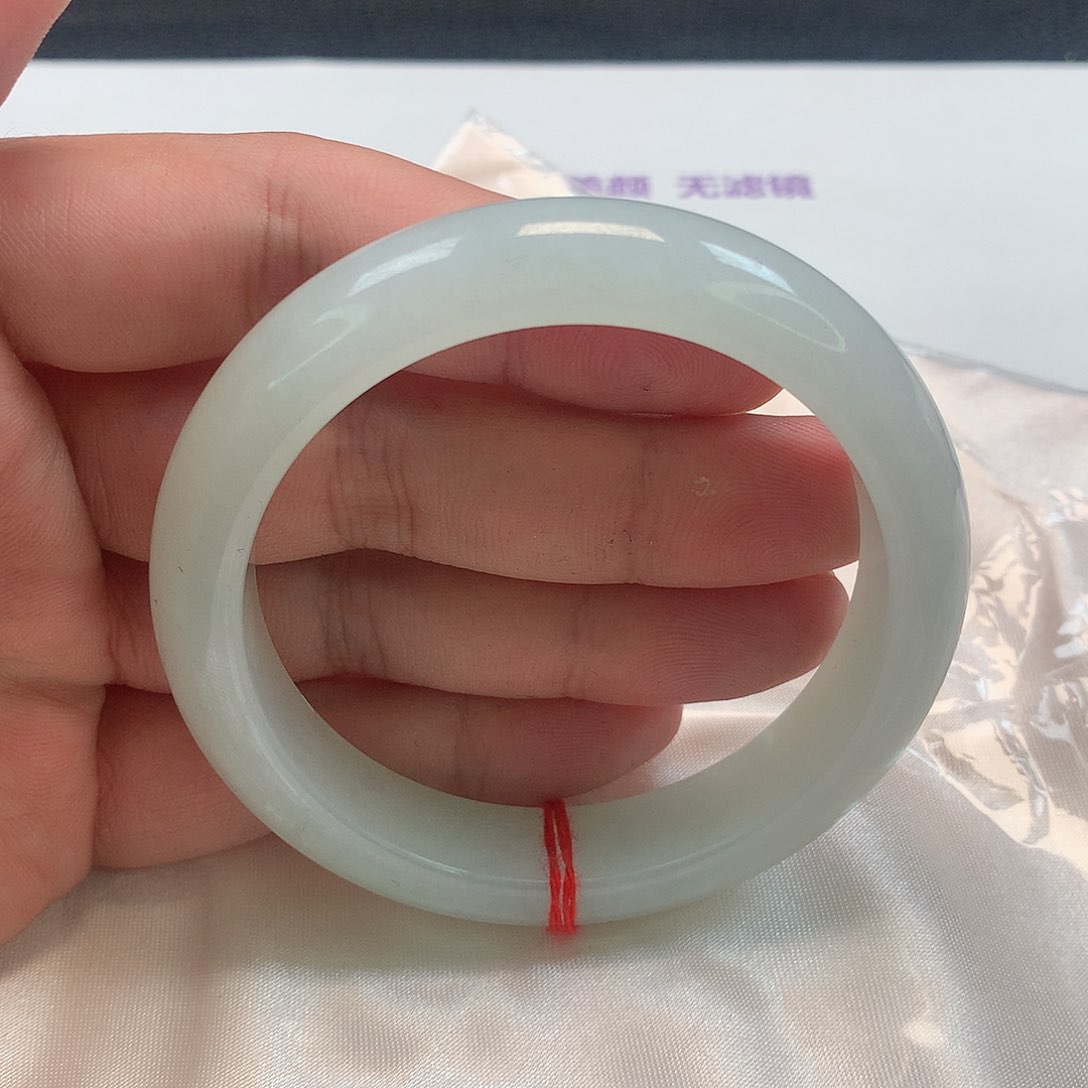 翡翠手镯未镶嵌281号