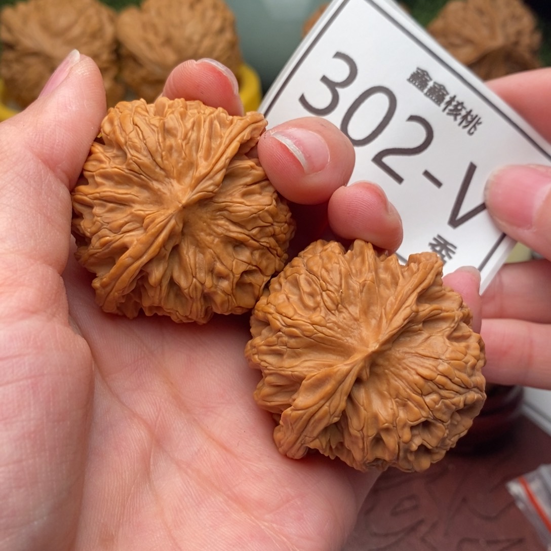 文玩核桃把件苹果园44