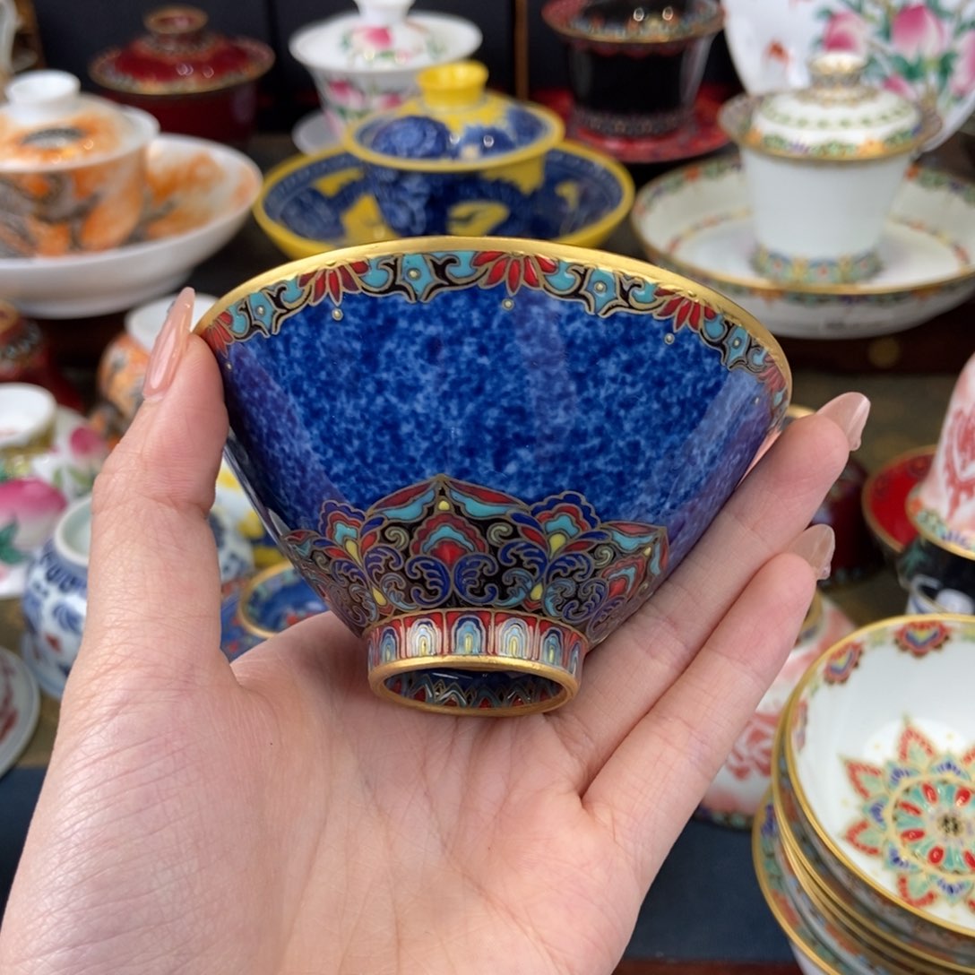 陶瓷艺术家的作品是一种非常感谢