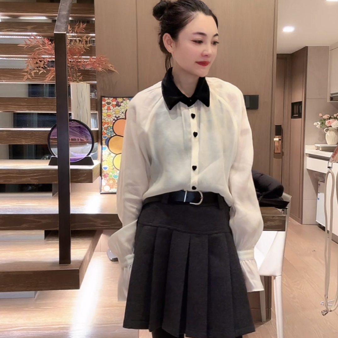 秋季新款法式翻领衬衫女喇叭袖设计感轻奢显瘦洋气长袖上衣
