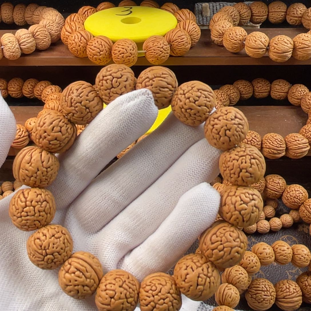 桃核吊坠虎皮肌肉