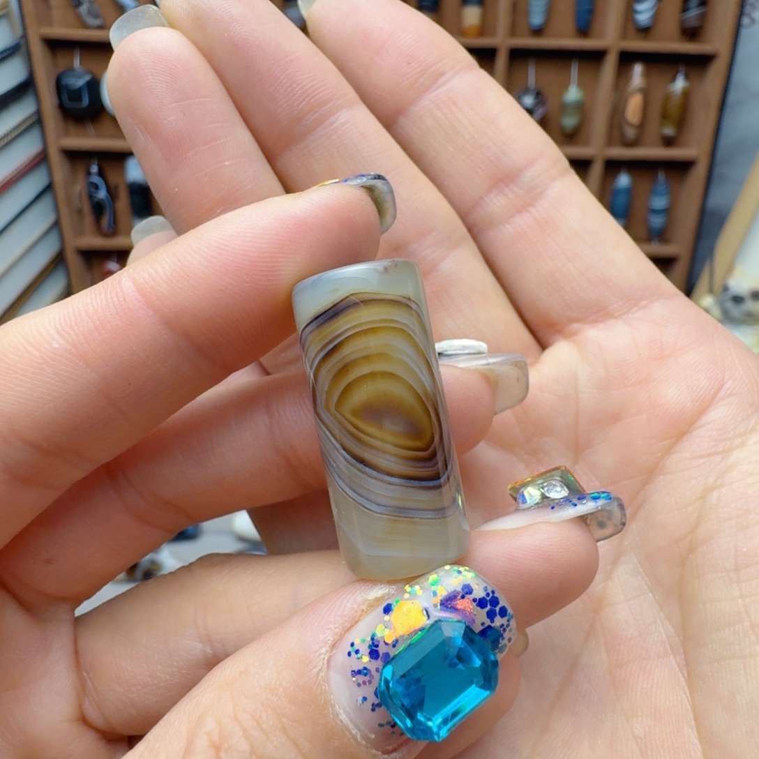 玛瑙/玉髓未镶嵌锁骨