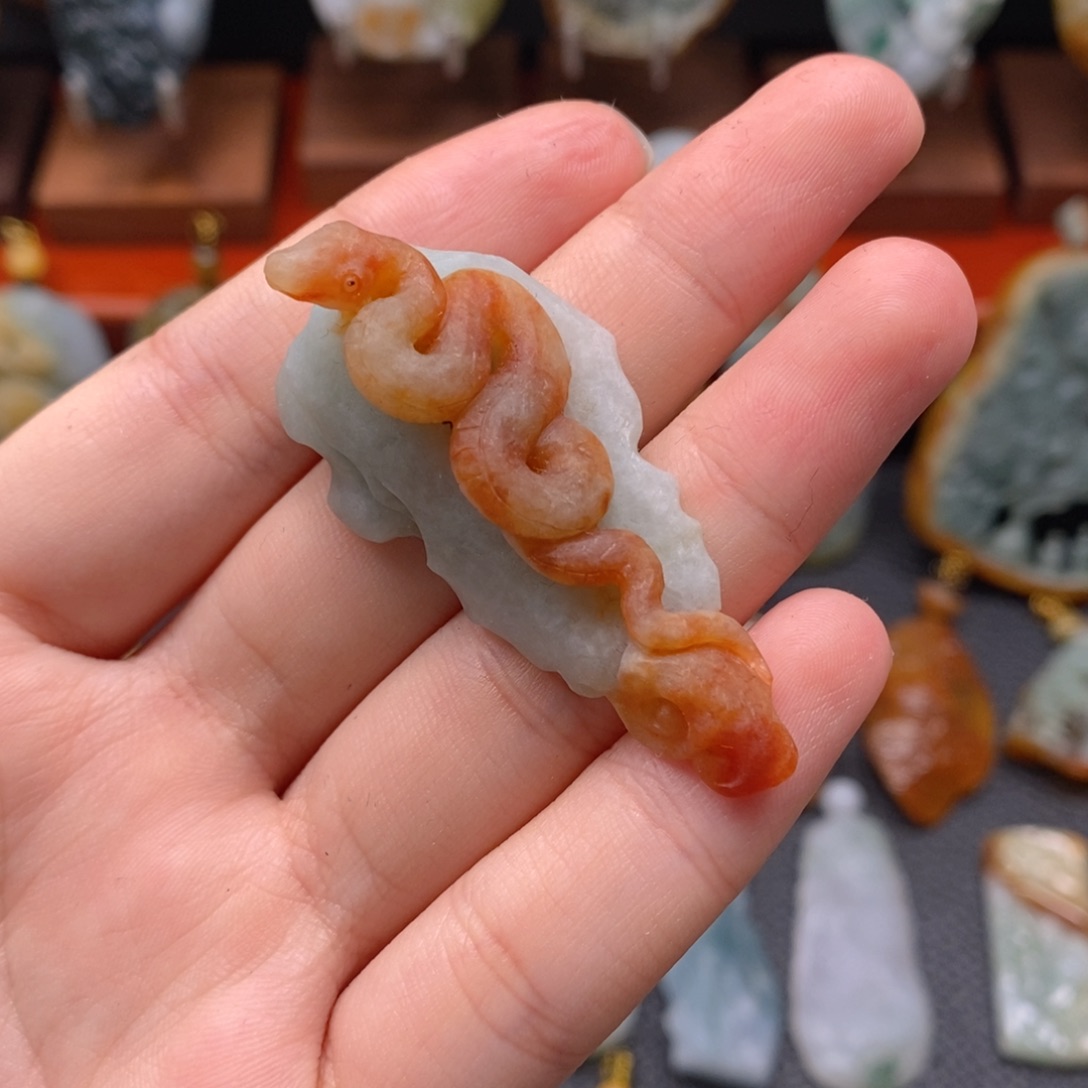 定制翡翠未镶嵌翡翠