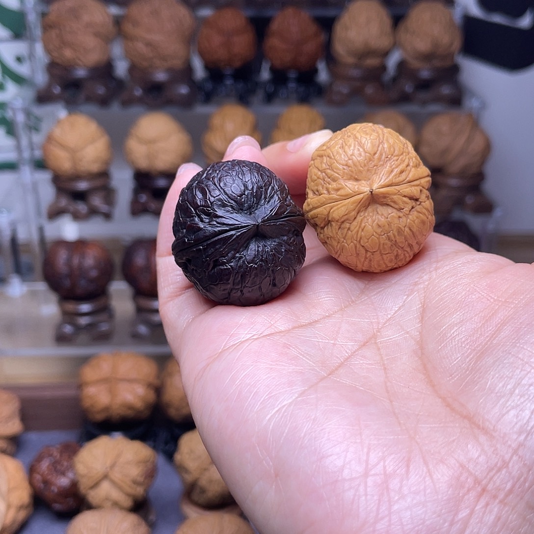 文玩核桃把件12…………32mm