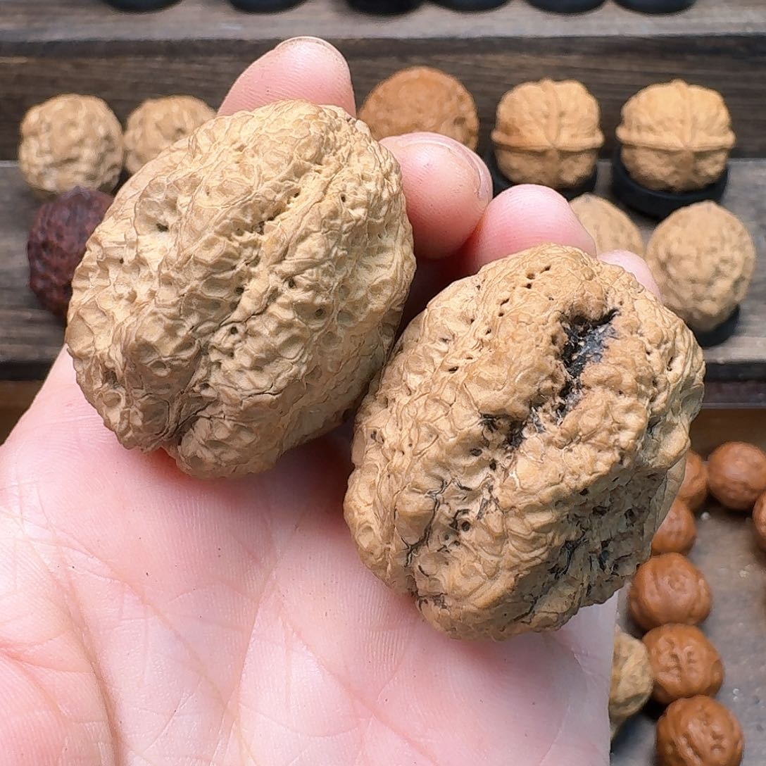 文玩核桃吊坠21蝴蝶蟾41尺寸