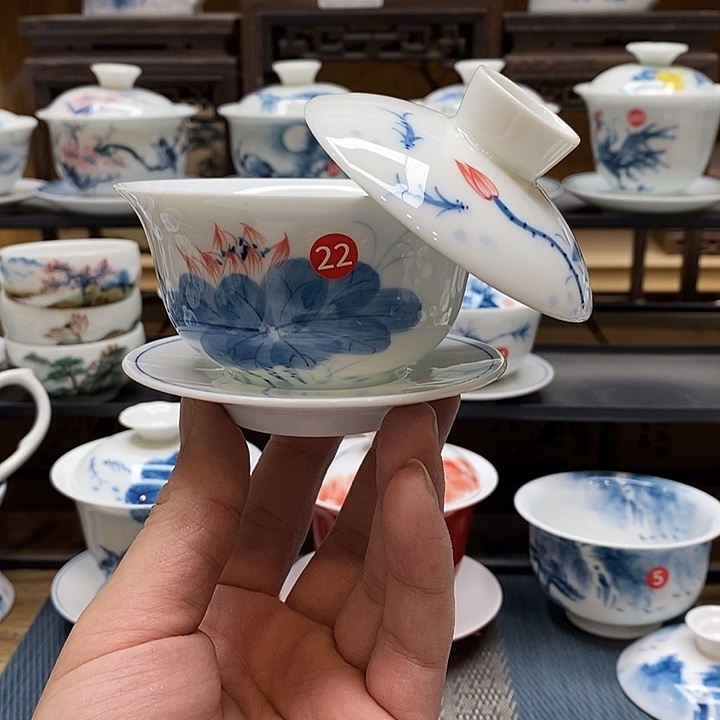 手绘微瑕荷花盖碗