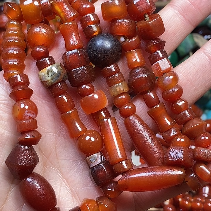 未镶嵌颈饰玛瑙/玉髓