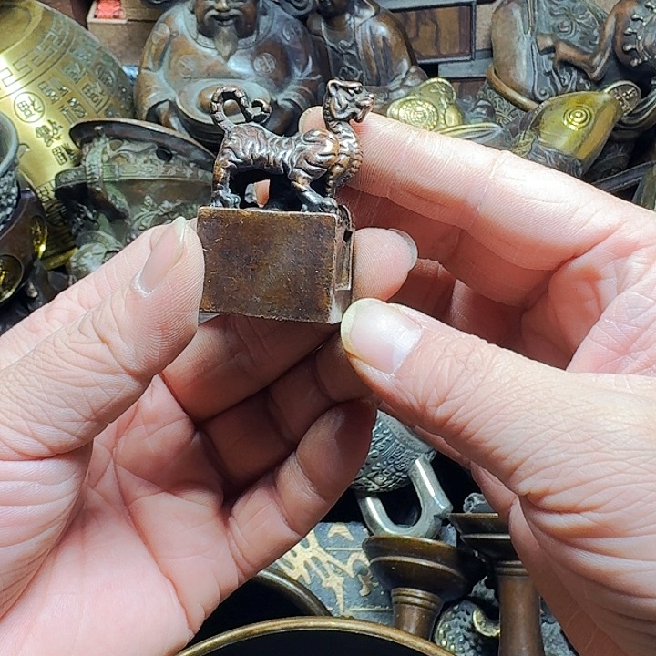 铜器摆件收收藏藏