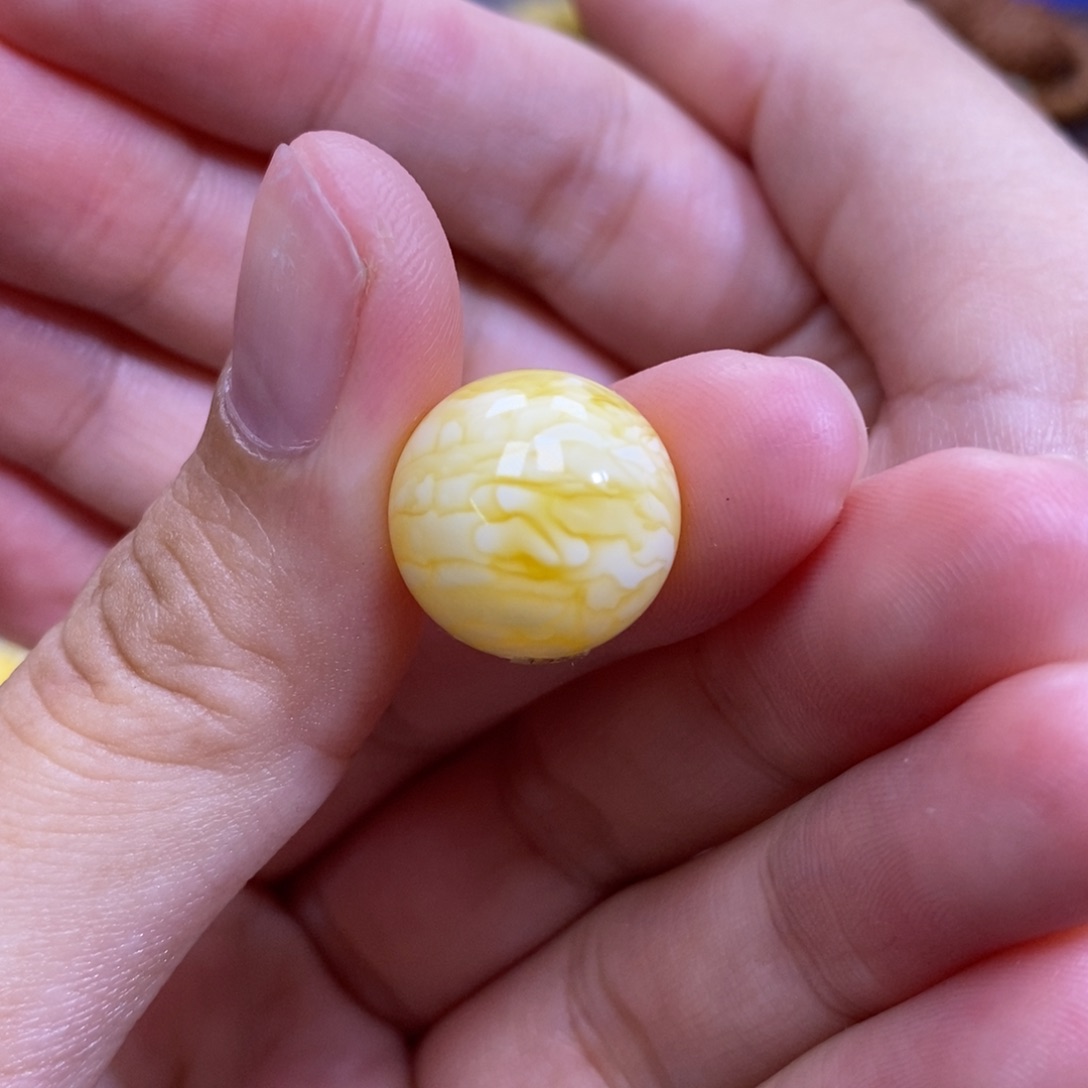 琥珀未镶嵌珠宝奇石阿****屋