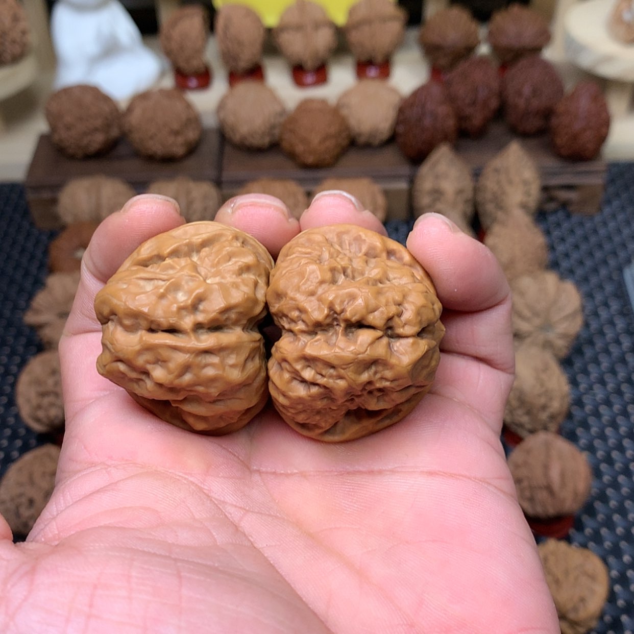 【闪购商品】文玩核桃把件全品蛤蟆头4开背41.7文玩核桃