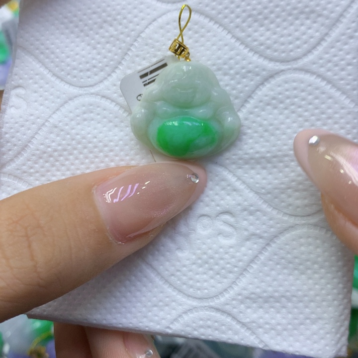 颈饰18K金镶嵌翡翠