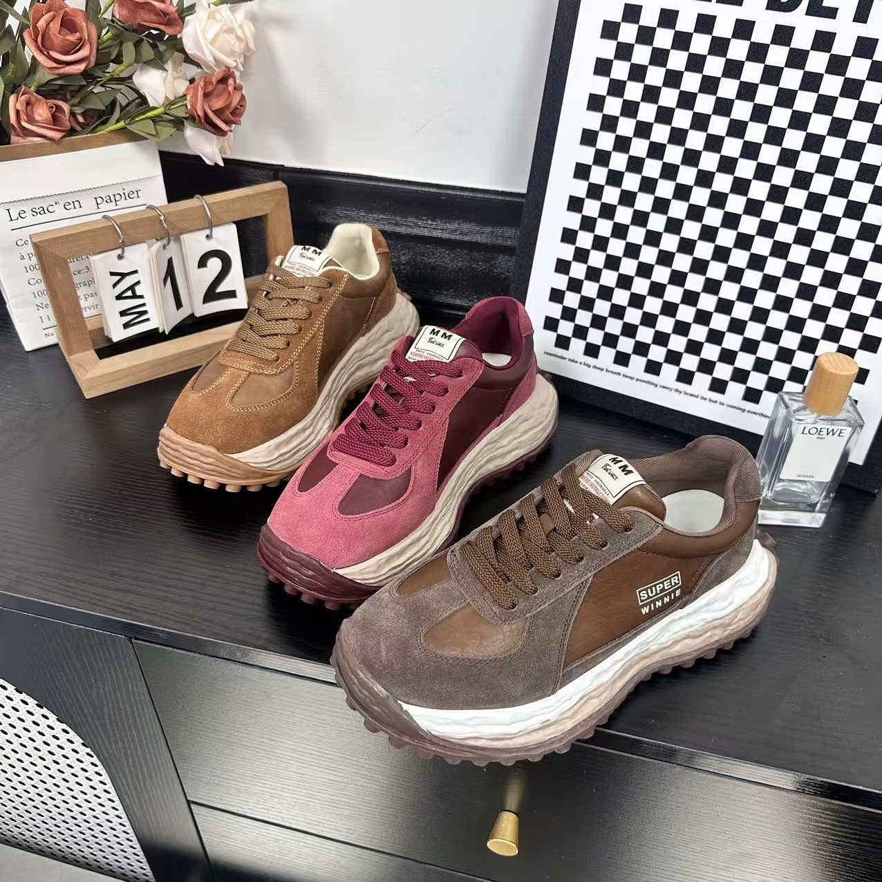 秋冬上新经典时尚百搭休闲女鞋气质软底雅丹风冷粘工艺95-6112