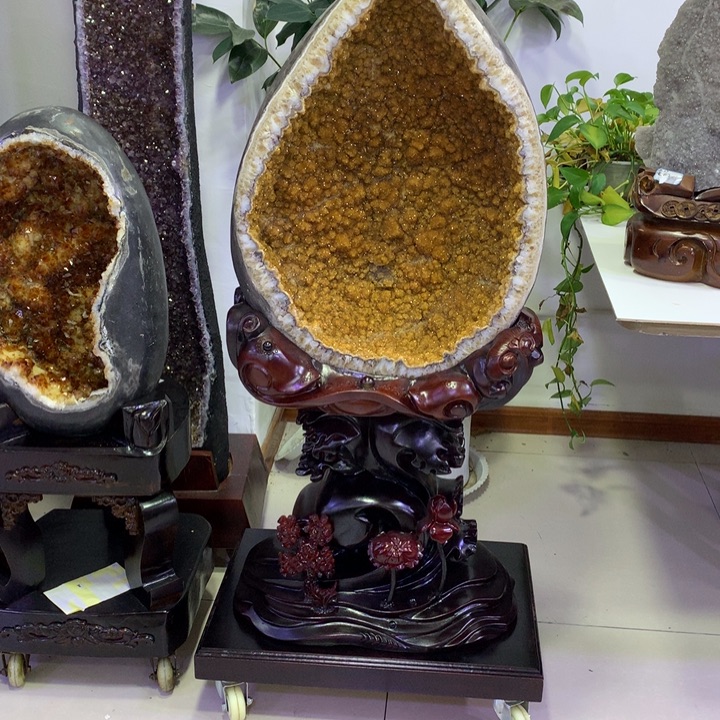 未镶嵌水晶大型摆件（非配饰）