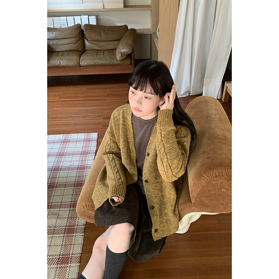 HelloooEat 秋冬复古杂色v领开衫外套慵懒宽松保暖黄色EM3694