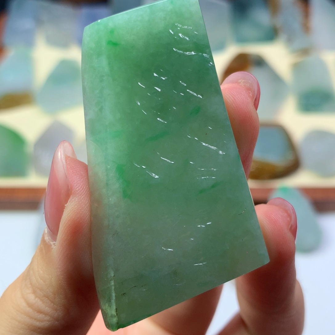 定制翡翠未镶嵌包工