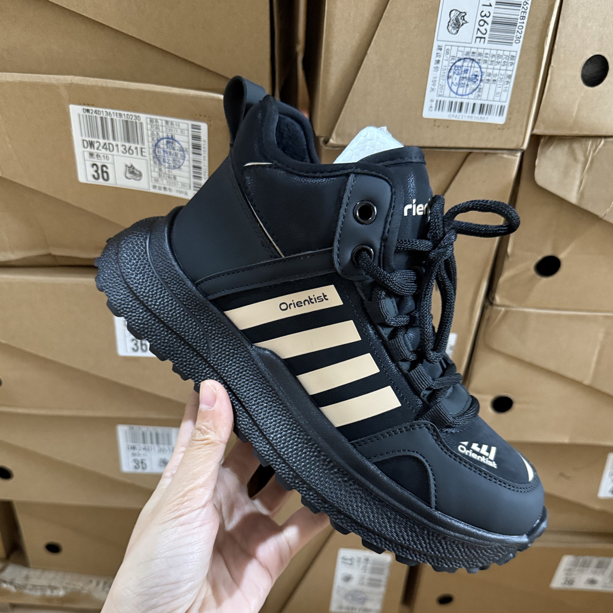 运动鞋女鞋冬季1353新款时尚休闲平底系带高跟圆头拼接24D