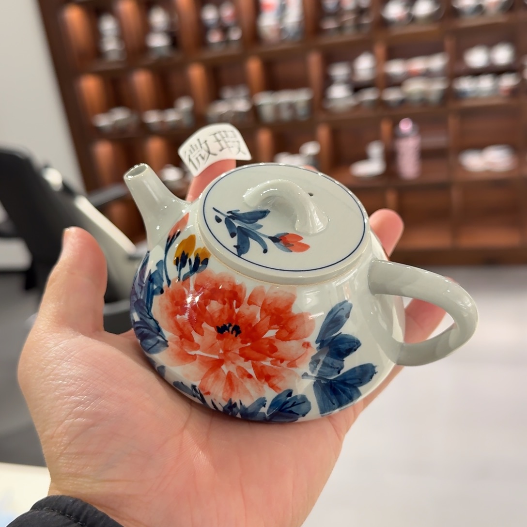 釉下手绘茶具微瑕