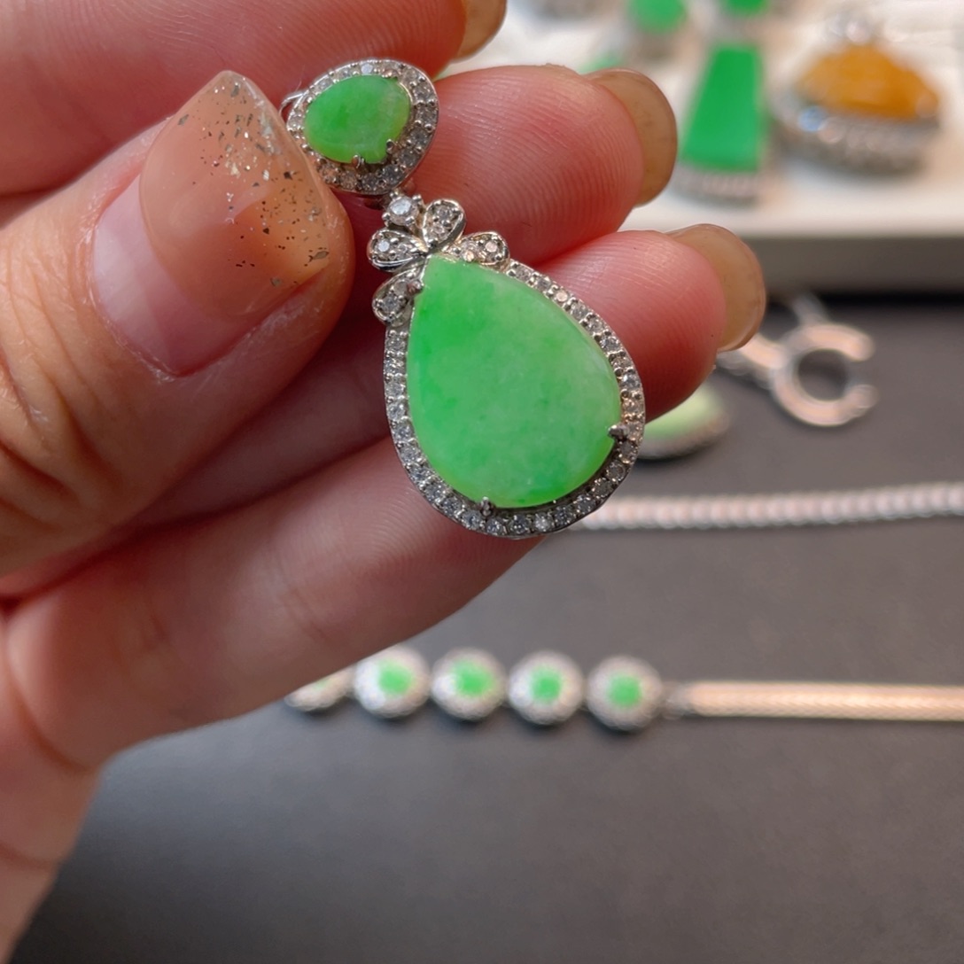 翡翠吊坠(不含链)银S925镶嵌