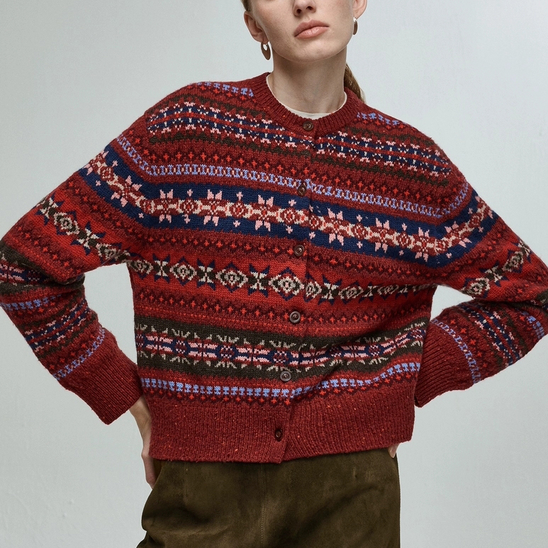 宝丫轻奢 女式费尔岛彩点纱设计厚款针织外套Z423