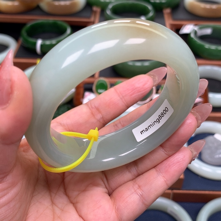 和田玉（碧玉）手镯58圈口未镶嵌