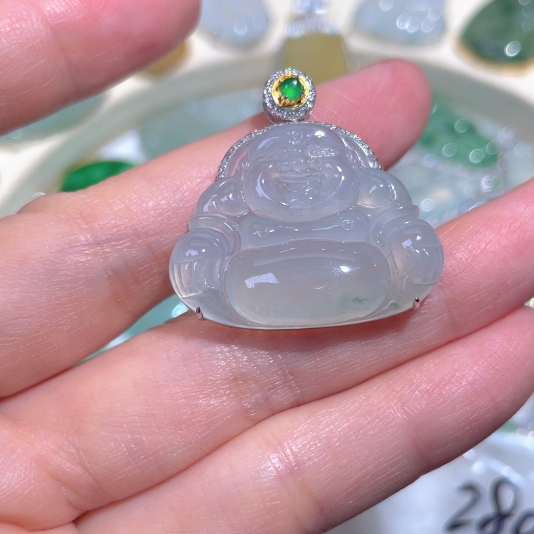 翡翠颈饰18K金镶嵌翡翠