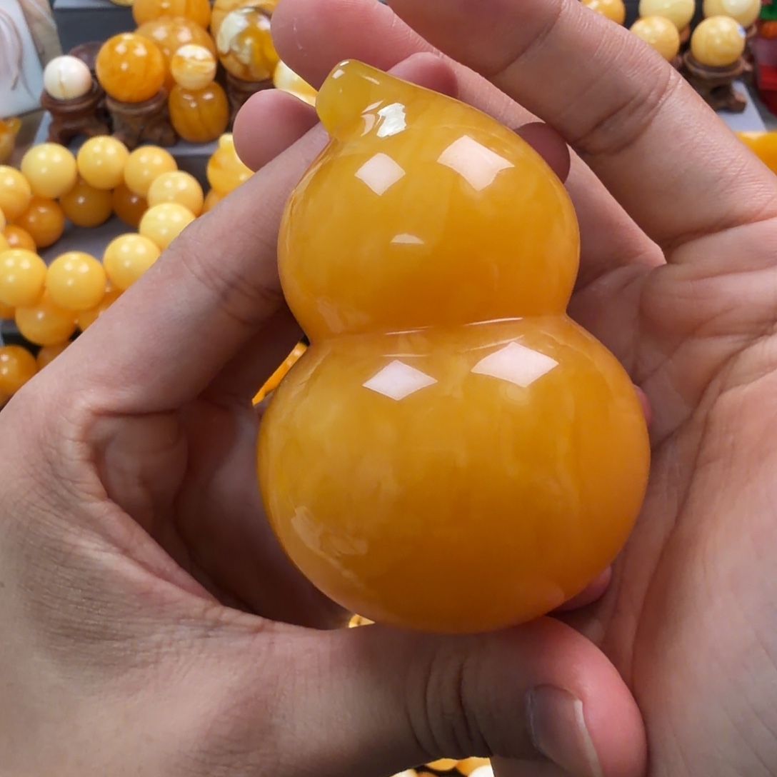 琥珀未镶嵌珠宝奇石99g