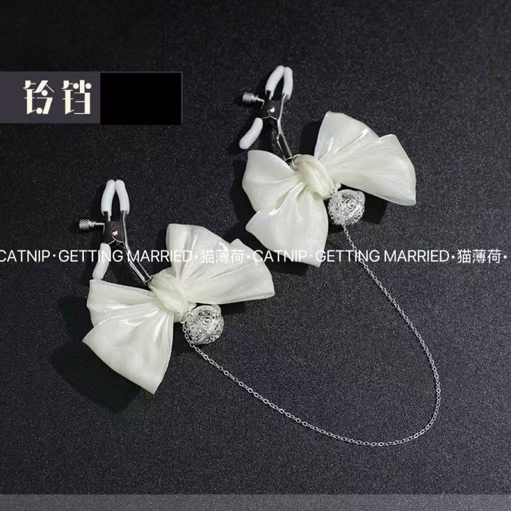 快乐加倍 简约乳白色蝴蝶结夹子响铃可调节